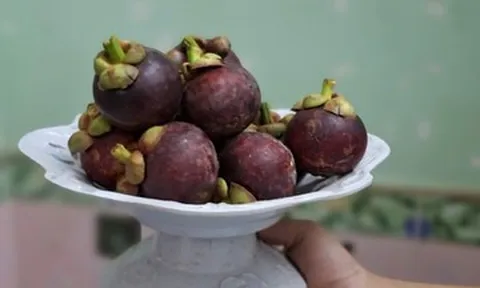 Nghe lời mỉa mai trong đám giỗ, vợ nói một câu khiến cả họ bỏ về