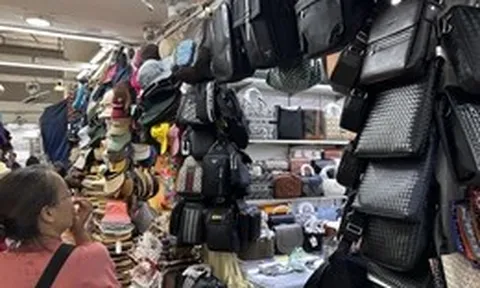 Hàng giả khó dẹp vì tâm lý chuộng giá rẻ