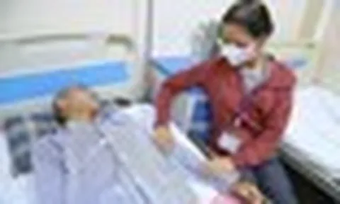 Chồng vay mượn khắp nơi để chữa ung thư cho vợ, nợ chưa trả hết đã bàng hoàng nhận tin dữ