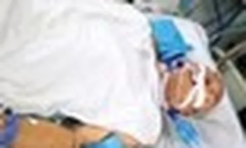 Người đàn ông 40 tuổi ngộ độc suýt chết sau khi ăn nửa quả dưa chuột, bác sĩ hốt hoảng: "Độc hơn thạch tín"