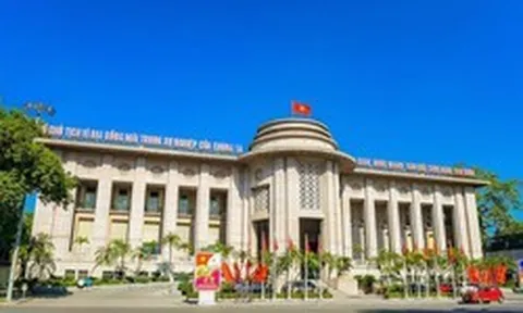 Chuyên gia: Động thái mới của Ngân hàng Nhà nước có thể khiến các ngân hàng cạnh tranh mạnh hơn trong huy động tiền gửi