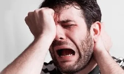 Chủ tịch một doanh nghiệp niêm yết bị tạm hoãn xuất cảnh