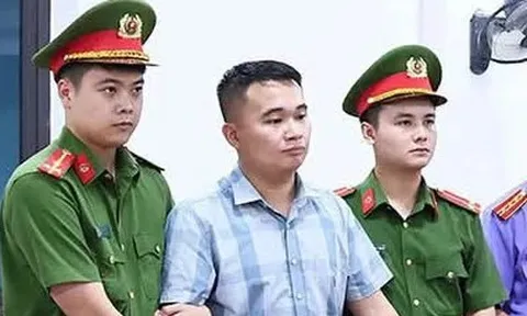 Vụ điểm 10 toán ở Tuyên Quang: Ai chỉ đạo giáo viên Nguyễn Hà Duy vào phòng chỉ bài thí sinh?