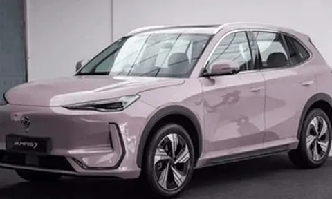 Mazda CX-5 dễ bị ‘sòng phẳng’, mẫu SUV điện chạy được 450 km/1 lần sạc, ghế mát-xa, 16 loa nghe xập xình, thiết kế nhìn là thích: Giá có 'rẻ như cho' không?