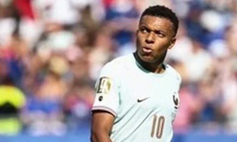 Video: Mbappe, Dembele thay nhau lập siêu phẩm cho tuyển Pháp