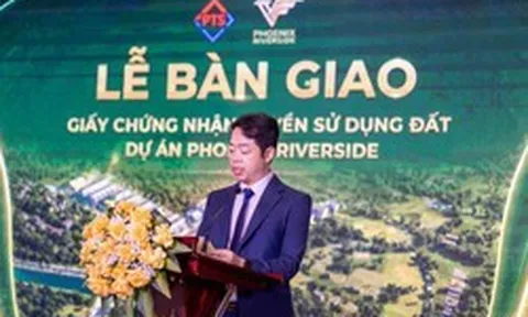 Phoenix Riverside trao sổ hồng cho những cư dân đầu tiên, đánh dấu cột mốc mới