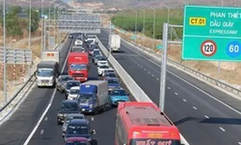 Sau gần 4 tháng thu phí, 5 đoạn tuyến cao tốc Bắc - Nam đạt doanh thu gần 1.220 tỷ đồng