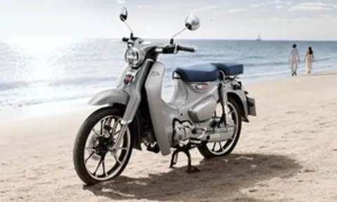 Honda Super Cub C125 bản The Crafted CALM: Giá 78,6 triệu, phanh ABS và chạy xăng sinh học