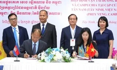 Việt Nam - Campuchia triển khai vận tải liên vận quốc tế qua cặp cửa khẩu Tân Nam - Meun Chey