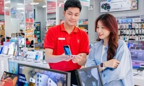 Từ nay đến hết tháng 7, thí sinh được đổi điểm thi THPT thành voucher khi mua laptop, điện thoại...