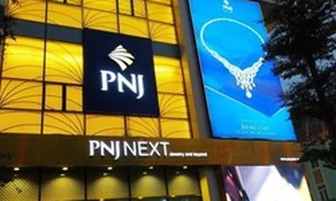 PNJ lại bị bán tháo