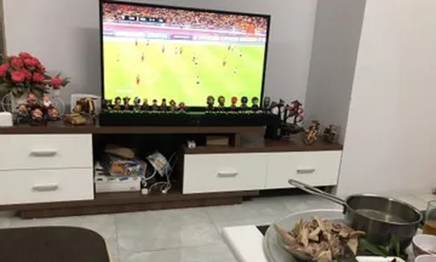 Sinh hoạt đảo lộn, chồng sụt cân vì vợ xem World Cup suốt đêm