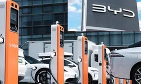 Một hãng xe điện đang bán tại Việt Nam muốn dựng 3.000 trạm sạc siêu nhanh tại châu Âu