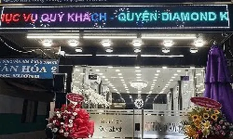 Tiệm kim cương có tiếng tại TP.HCM cam kết ‘không đóng cửa, vẫn thu đổi’ nhưng mong khách hàng ‘đừng bán lúc này’