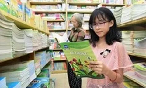 Mới nhất: TP.HCM đề xuất cho tất cả học sinh sử dụng sách giáo khoa miễn phí