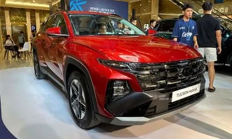 Hyundai Tucson Hybrid lộ diện tại Hà Nội: Hé lộ giá bán hơn 1 tỷ đồng, phả hơi nóng lên CR-V e:HEV