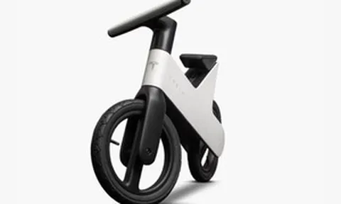 Không phải ô tô điện, Tesla gây sốt với mẫu xe rẻ nhất lịch sử, vừa ra mắt đã cháy hàng tại nhiều thị trường
