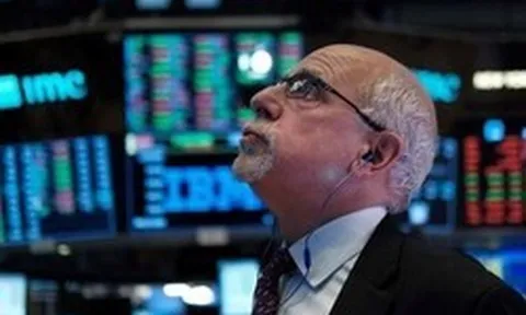 Khối ngoại chi hàng trăm tỷ "gom" một mã Bluechips trong ngày VN-Index lao dốc hơn 40 điểm