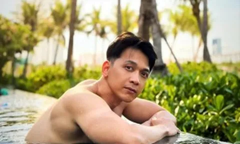 Chủ tịch ACB Trần Hùng Huy khoe cơ bụng 6 múi, than thở lịch trình 'họp 3 ngày từ sáng đến tối'