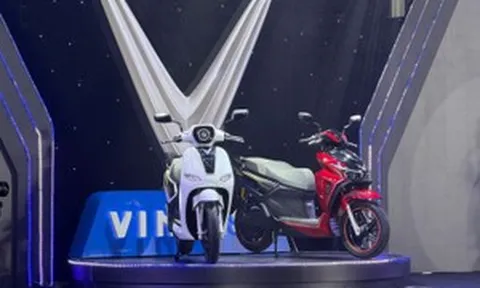 VinFast Kinet và Kyo trình làng: Đi xa 160km, hỗ trợ đổi pin, đe dọa xe ga cao cấp
