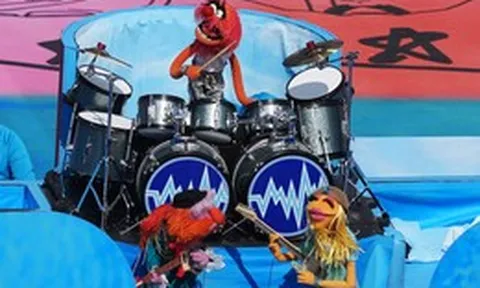 Thích thú dàn nhân vật Muppets và Sesame Street xuất hiện tại show chung kết World Cup 2026