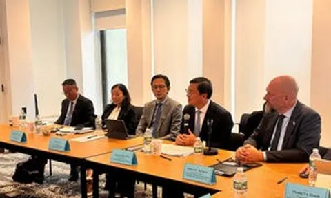 Deutsche Bank, Morgan Stanley và nhiều định chế tài chính toàn cầu cùng bàn về một cơ hội tại Việt Nam
