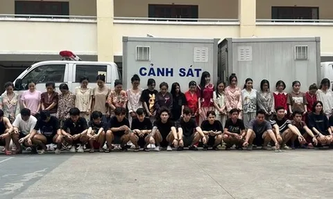 Công an TP.HCM cảnh báo ma túy Etomidate ngụy trang trong thuốc lá điện tử