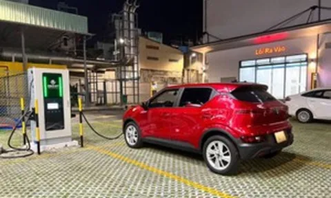 Kết nối 50% trụ sạc chỉ sau 30 ngày, tham vọng sạc xe 1 chạm không còn xa tại Việt Nam