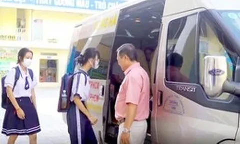 Thí điểm đưa đón học sinh bằng xe buýt điện