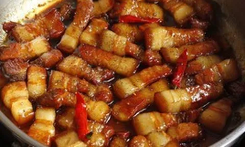 3 thói quen khi kho thịt cần bỏ ngay