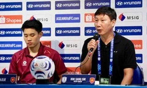 HLV Kim Sang Sik: 'Các cầu thủ đã thể hiện được 100% phong độ'
