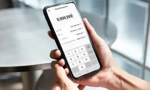 Người dùng phải chờ 24 tiếng khi chuyển tiền trên 400 triệu đồng, sự thật ra sao?