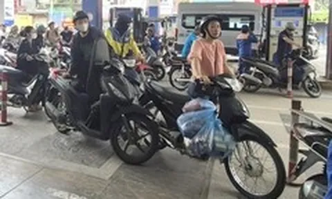 Cục trưởng Trần Hữu Linh: Khan xăng dầu cục bộ, không loại trừ việc bán cầm chừng chờ tăng giá