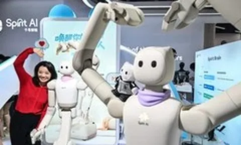 Mỹ cấm nhập khẩu robot hình người của Trung Quốc vì sợ bị thu thập thông tin lén