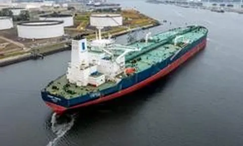 Ông Trump nói gì mà giá dầu tăng vọt 7%