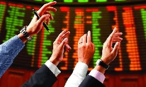 Một thế lực vừa "xả" gần 200 tỷ đồng trong phiên Index tăng 40 điểm