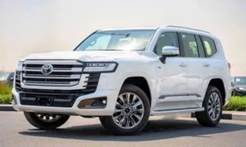 Toyota Land Cruiser Hybrid rục rịch về Việt Nam: Dùng chung động cơ Lexus LX 700h, giá dự kiến 4,6 tỷ