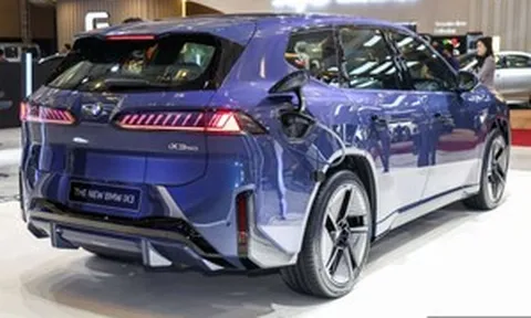 BMW tung SUV điện chạy tới 805 km/lần sạc, chỉ mất 21 phút để nạp từ 10-80% pin