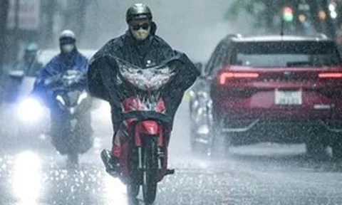 Thời tiết hôm nay 3-8: Bắc Bộ mưa rất to; Nam Bộ nắng gián đoạn, chiều tối mưa dông