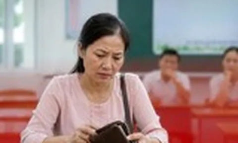 Đồng phục và các khoản thu đầu năm học: Nếu trường thu sai hoặc ép mua đồng phục, phụ huynh cần làm gì?