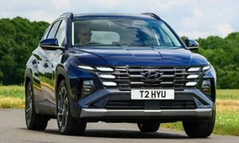 Hyundai ưu đãi tháng 8 bùng nổ: Tucson giảm hơn 100 triệu, Creta rẻ hơn xe hạng A, Santa Fe giảm sốc 220 triệu đồng