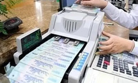 Tin tức sáng 5-8: Lãi suất qua đêm bất ngờ vọt lên 6,3%