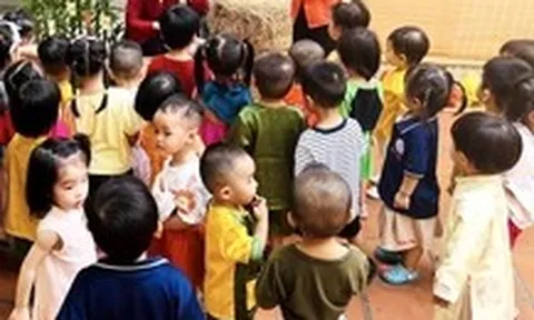 Mua đồng phục ngủ, người nói hợp lý người kêu 'vẽ vời'