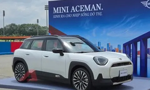 MINI điện đầu tiên tại Việt Nam: Nội thất đẹp mê, đi hơn 400 km mới phải sạc, giá không dành cho số đông