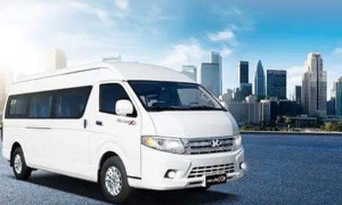 Hãng xe Việt Kim Long Motor trình làng dòng xe 16 chỗ mới, giảm ngay 40 triệu đồng