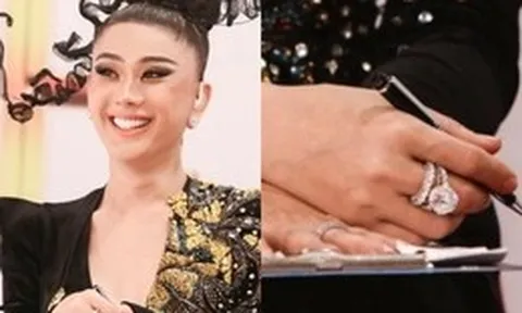 Có nhẫn kim cương 50 tỉ, Lâm Khánh Chi vẫn cất tủ vì sợ tuột khi rửa tay