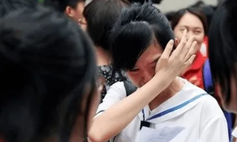 Nữ sinh nói thẳng bị 'tráo điểm', gia đình kiên quyết kiện tới cùng, Sở Giáo dục vào cuộc và tuyên bố uẩn khúc