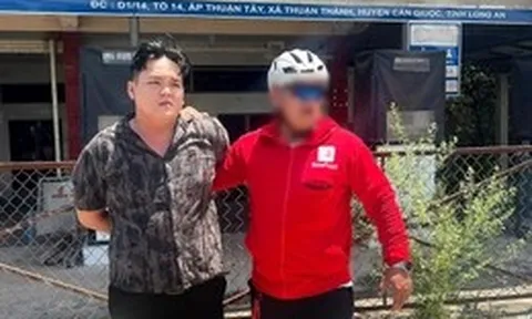 TP.HCM: Giả vờ uống cà phê, xin sạc điện thoại để cướp tiền, vàng của nữ chủ quán