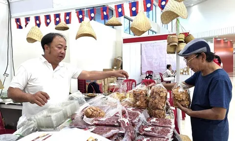 Từ gian hàng nhỏ, đặc sản Việt tìm đường ra thị trường quốc tế