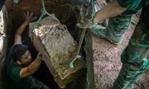 Khai quật tìm danh tính 469 liệt sĩ chống Pháp sau 70 năm tại Nghĩa trang Mai Dịch